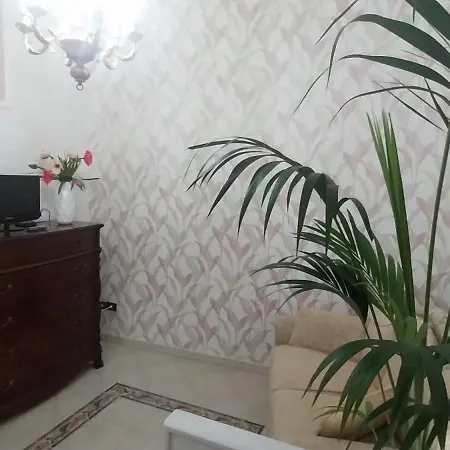 Apartment Dimora Donnalu *